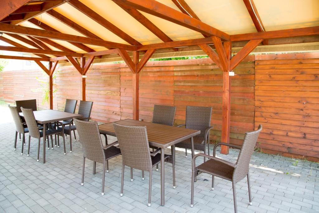 Levendula Apartmanhaz Hajduszoboszlo Exterior photo