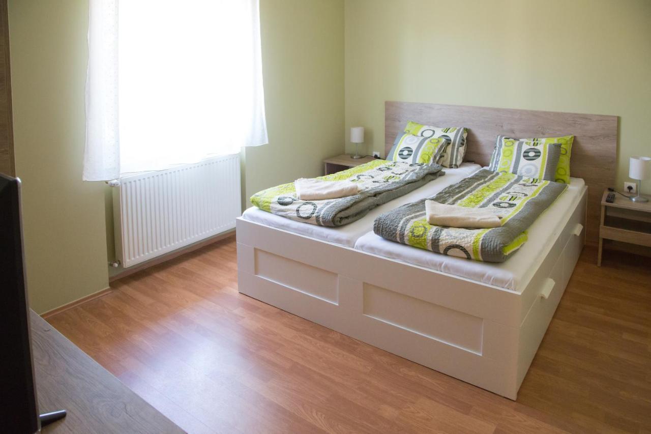 Levendula Apartmanhaz Hajduszoboszlo Exterior photo
