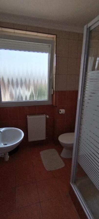 Levendula Apartmanhaz Hajduszoboszlo Exterior photo